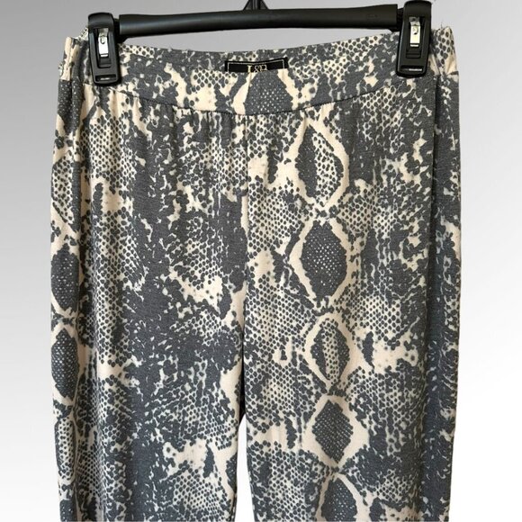 Lucky&Blessed Womens Snake Print Flared Pants  Size S - Picture 3 of 4